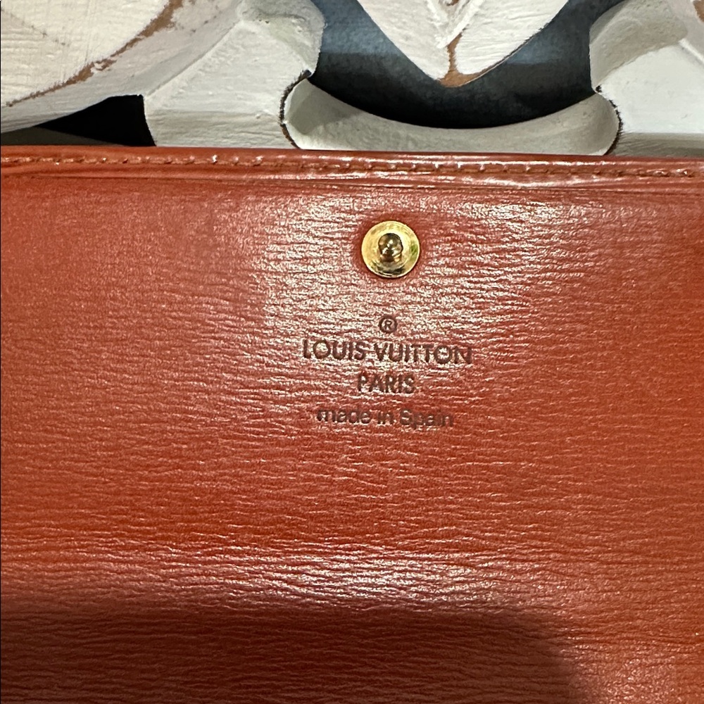 Louis Vuitton Epi Cognac Wallet Clutch w Chain & Twilly Vintage - Picture 12 of 15